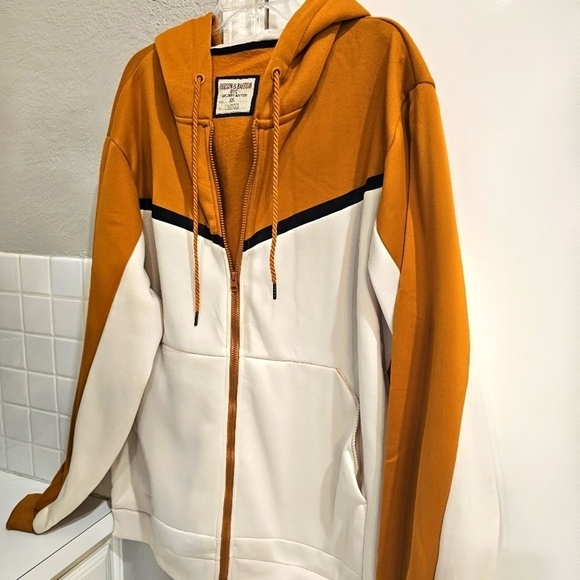 NWT Hudson & Barrow Zippered Hoodie in Gold/Cream. Size 2X - Picture 3 of 10